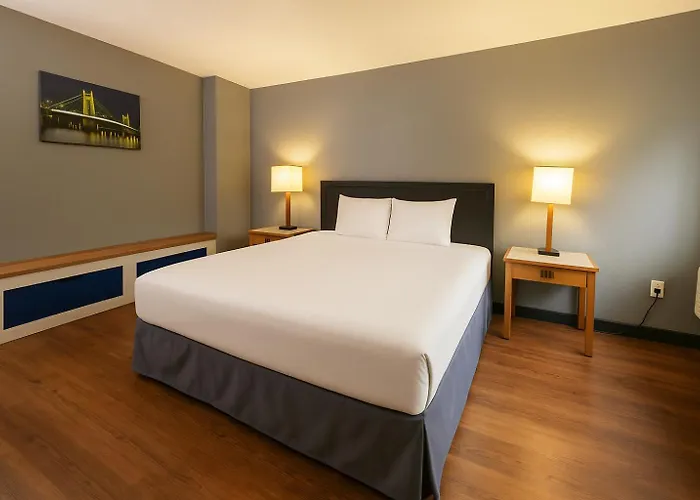 Sunnyside Inn And Suites