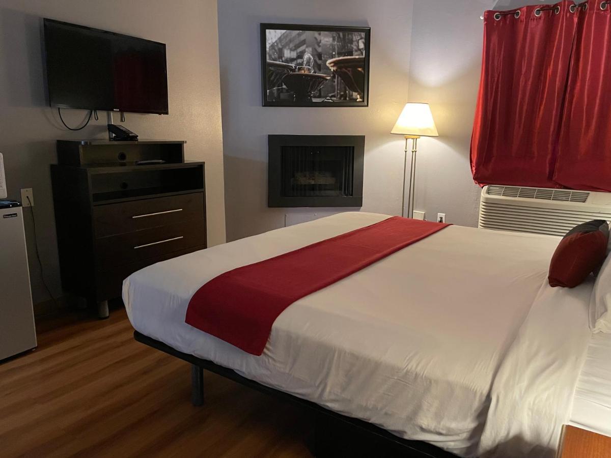 Sunnyside And Motel 2*