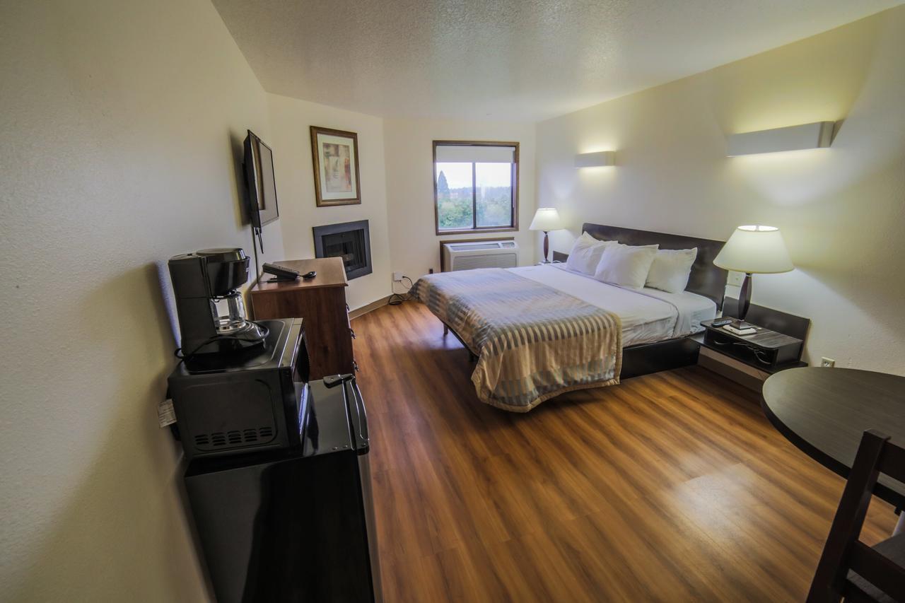 Motel Sunnyside And 2*